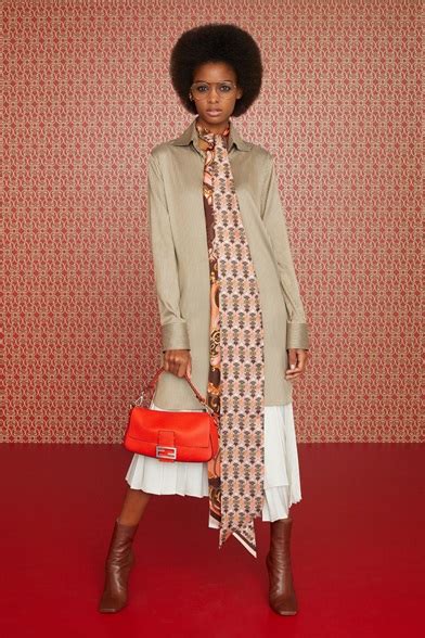 fendi vogue collezione autunno inverno 2019 20|fendi latest collection.